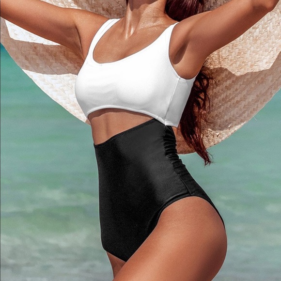 Cupshe Other - Cupshe One Piece Swimsuit in Medium